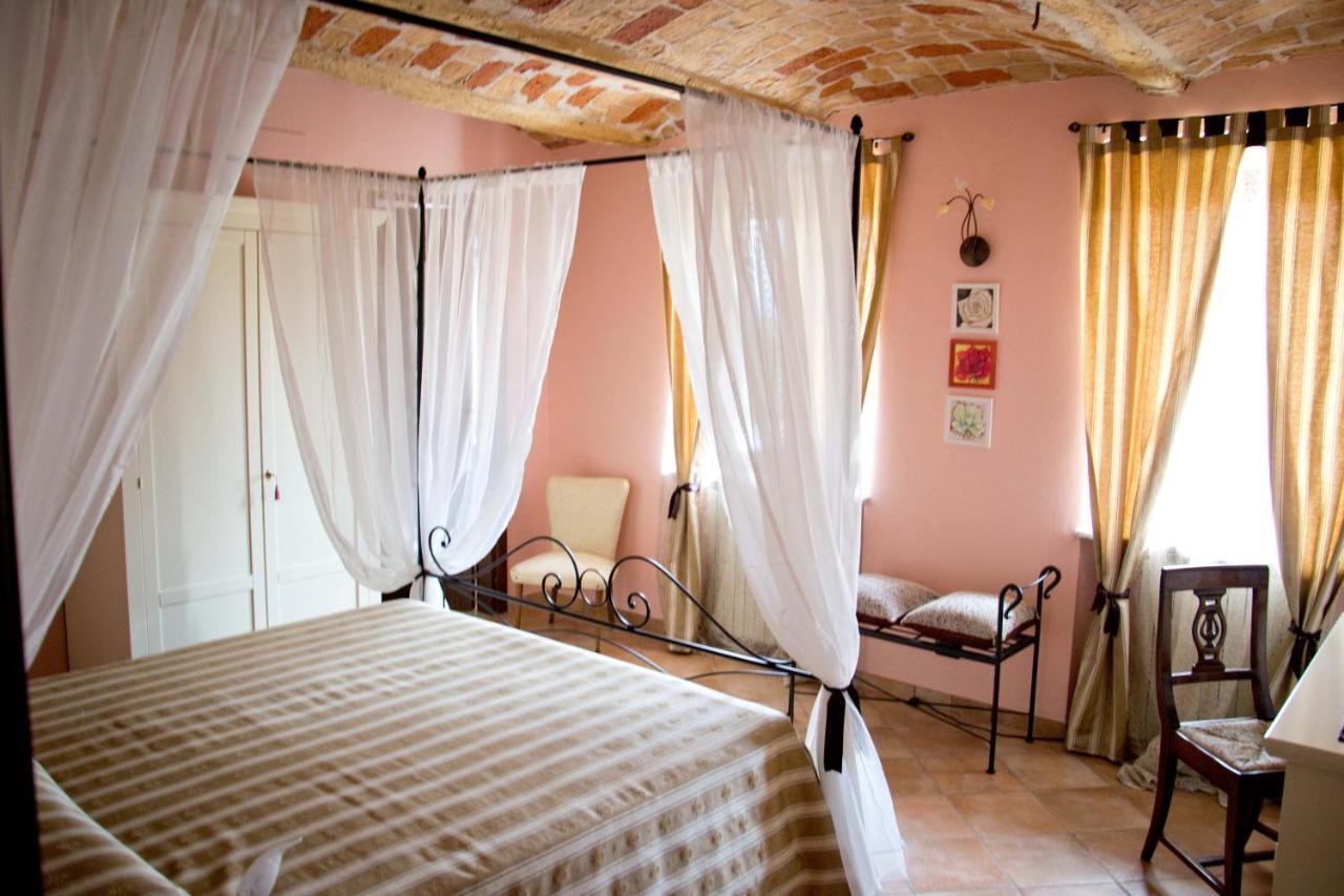 Agriturismo Monbertola Govone Exteriér fotografie