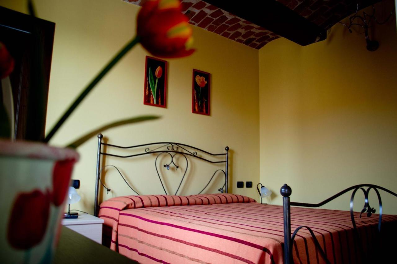 Agriturismo Monbertola Govone Exteriér fotografie